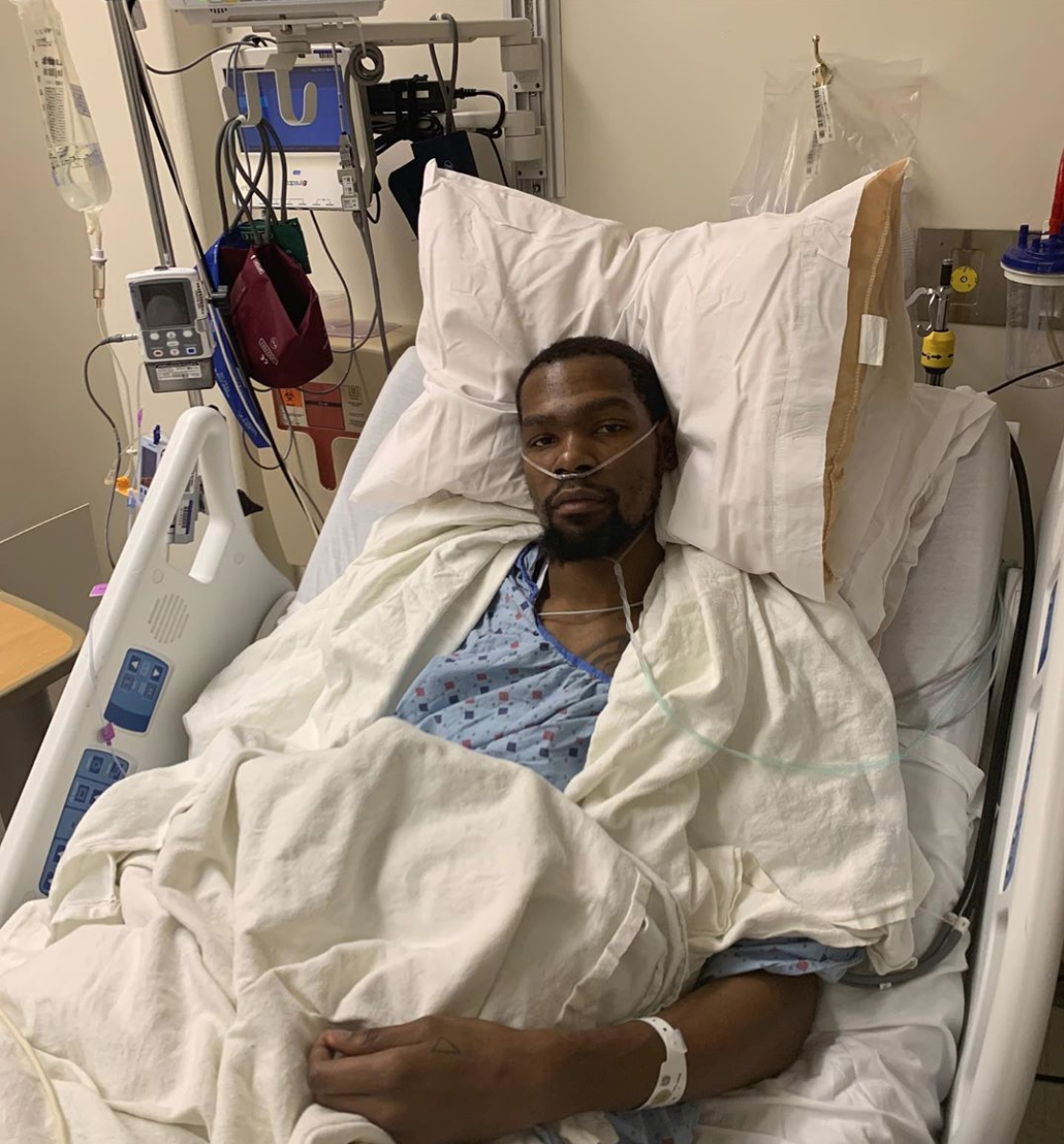Từ giường bệnh đến người hâm mộ, Kevin Durant chia sẻ về chấn thương gửi lời nhắn nhủ đến khán giả Từ giường bệnh đến người hâm mộ, Kevin Durant chia sẻ về chấn thương gửi lời nhắn nhủ đến khán giả